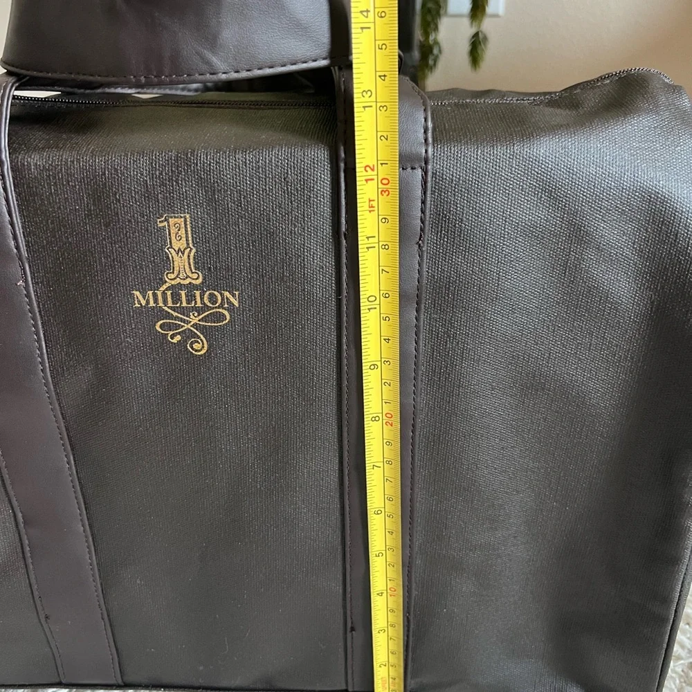 Paco Rabanne parfums Duffel bag